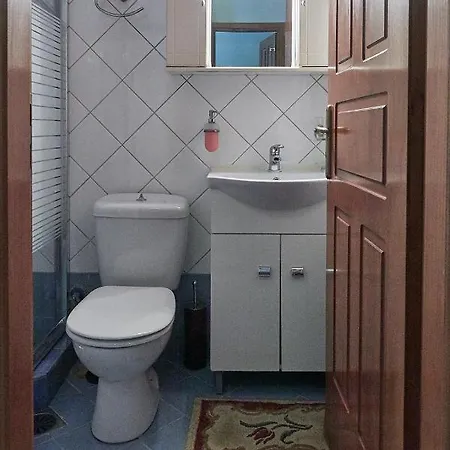 Alexis's House شقة