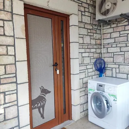 Apartment Alexis's House