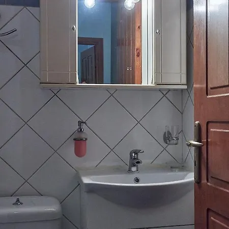 Alexis's House Apartamento Pilos